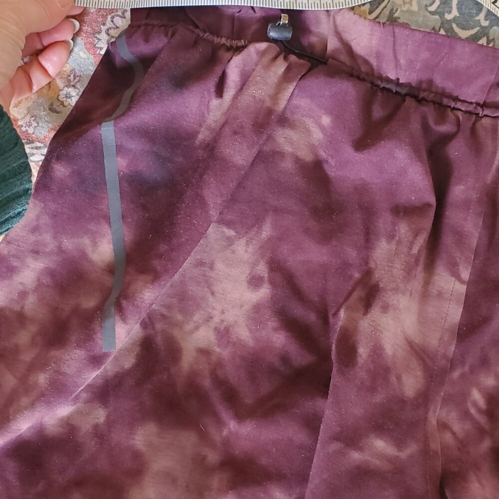 Lululemon athletic shorts biking running lifting s - Picture 2 of 2